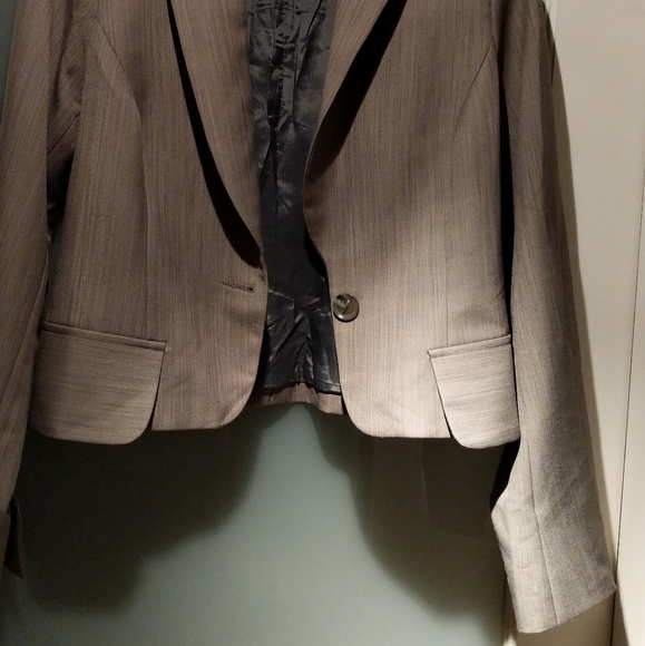 Jacqueline Conoir size 10 grey skirt suit - Picture 10 of 15